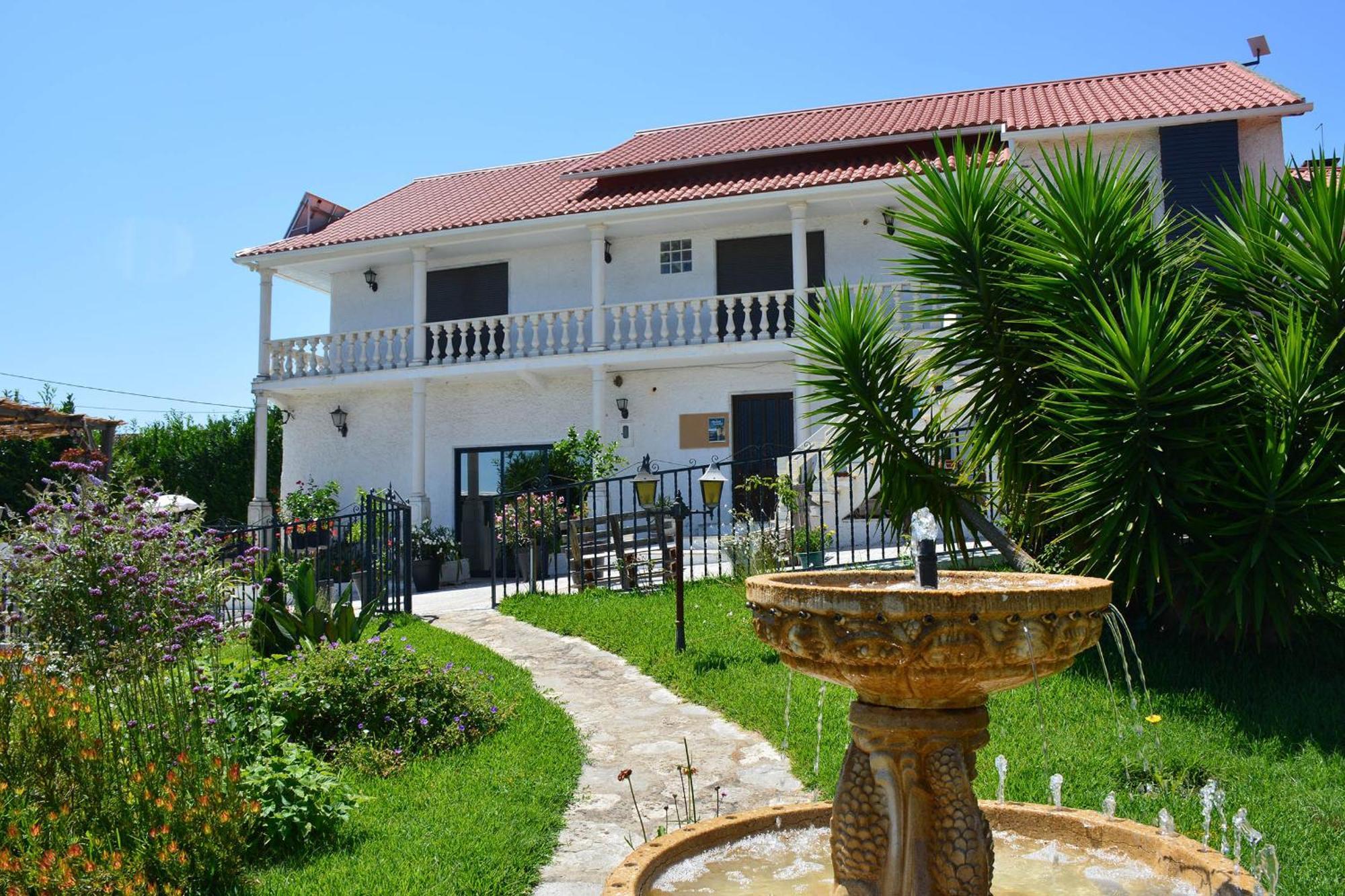 Villa Casa Da Rosa, Com Piscina Privada Carvalheira Grande Exterior photo